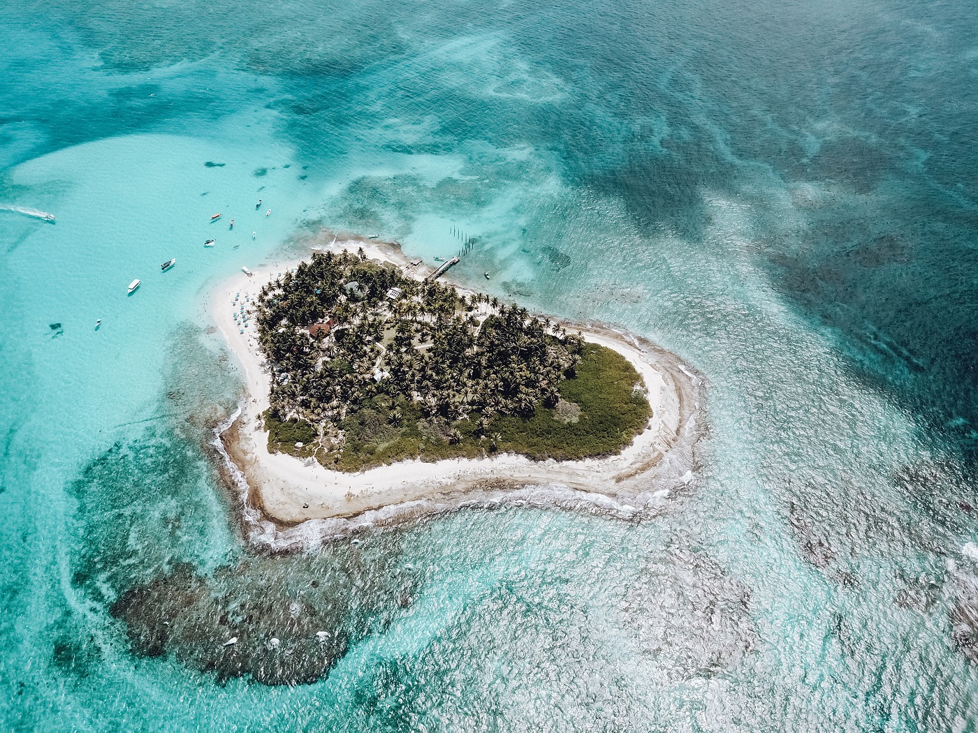 Vista do alto da Isla Johnny Kay (Foto: Gabriel Bester)