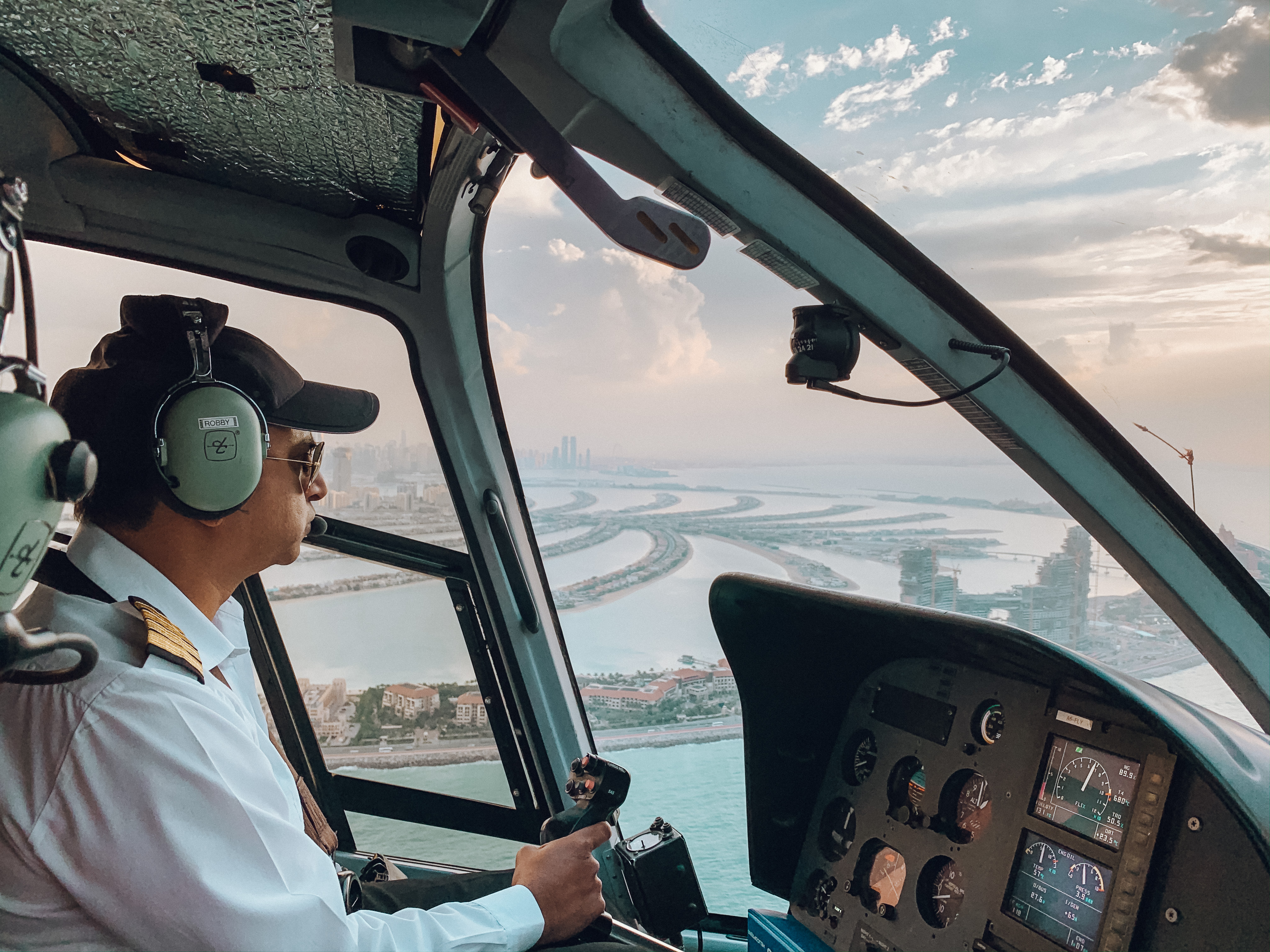 Passeio de helicóptero em Dubai (Foto: Trip To Follow)