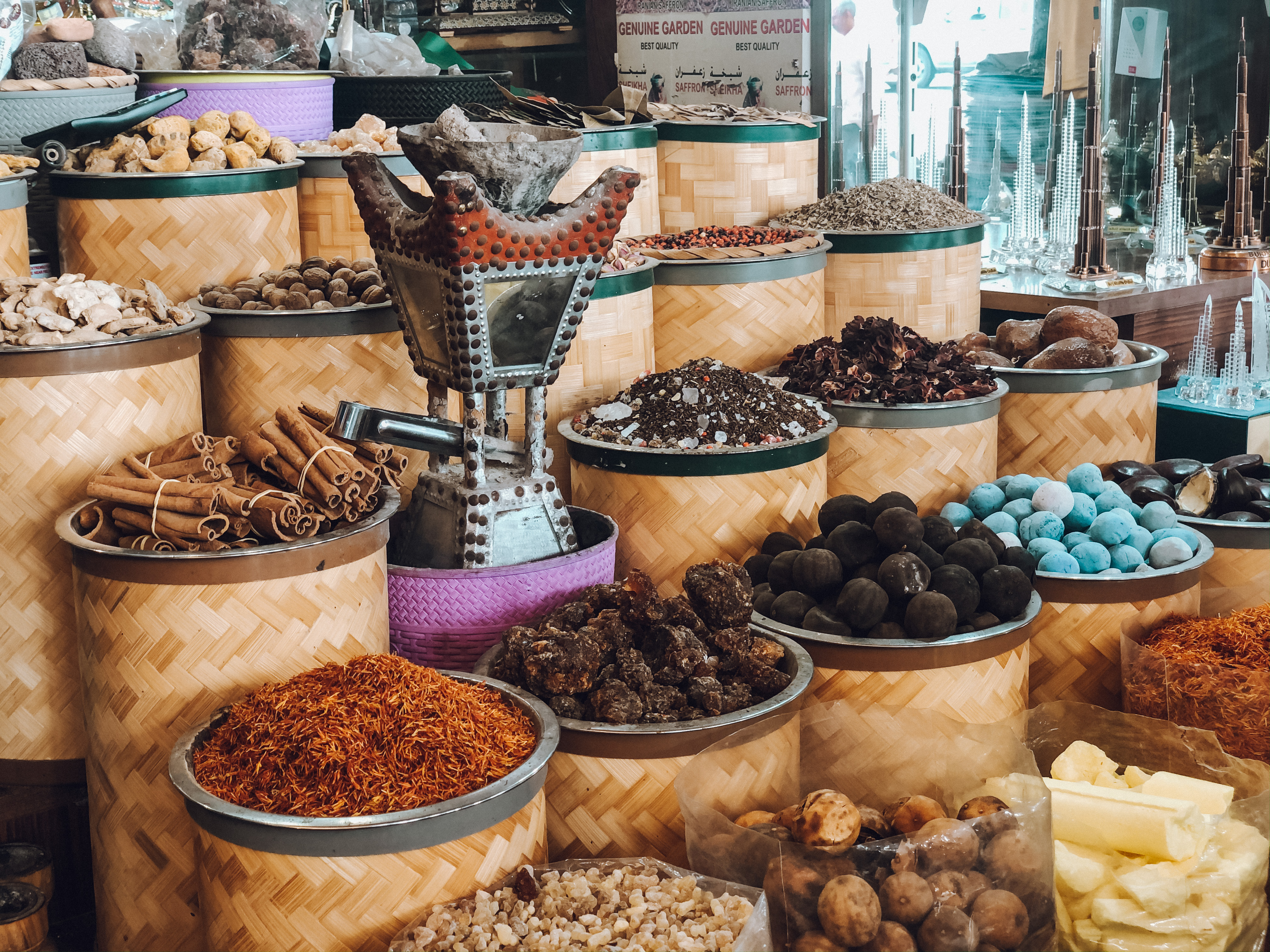 Mercado de especiarias em Dubai (Foto: Trip To Follow)